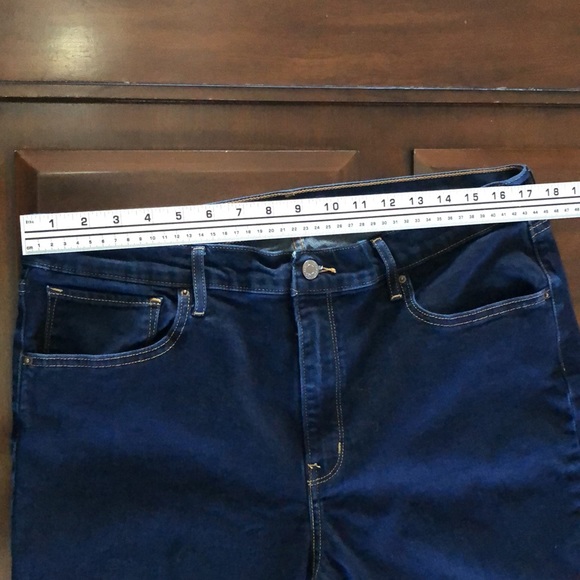 Women’s Levi’s 724 high-rise straight blue jeans waist 35” - Picture 6 of 11